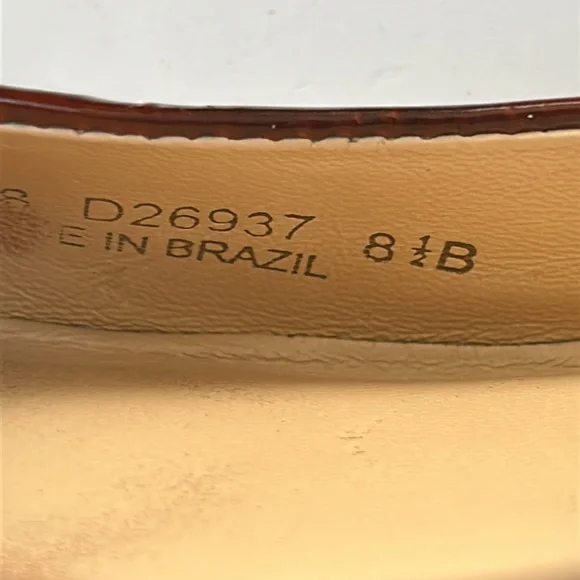 COLE HAAN Chic Brown Leather Pumps with Buckle - Picture 9 of 11